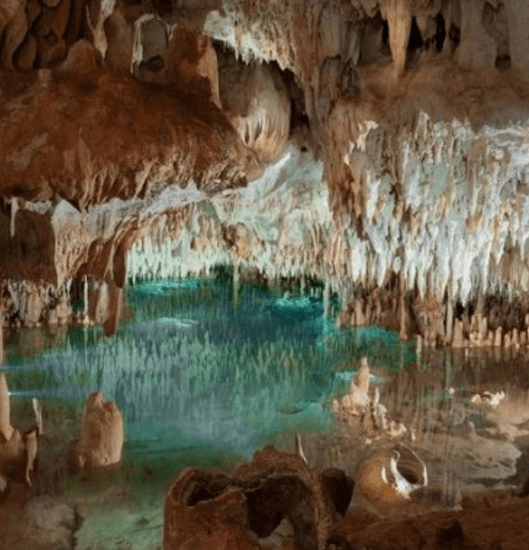 Crystal Caves, Old Man Bay